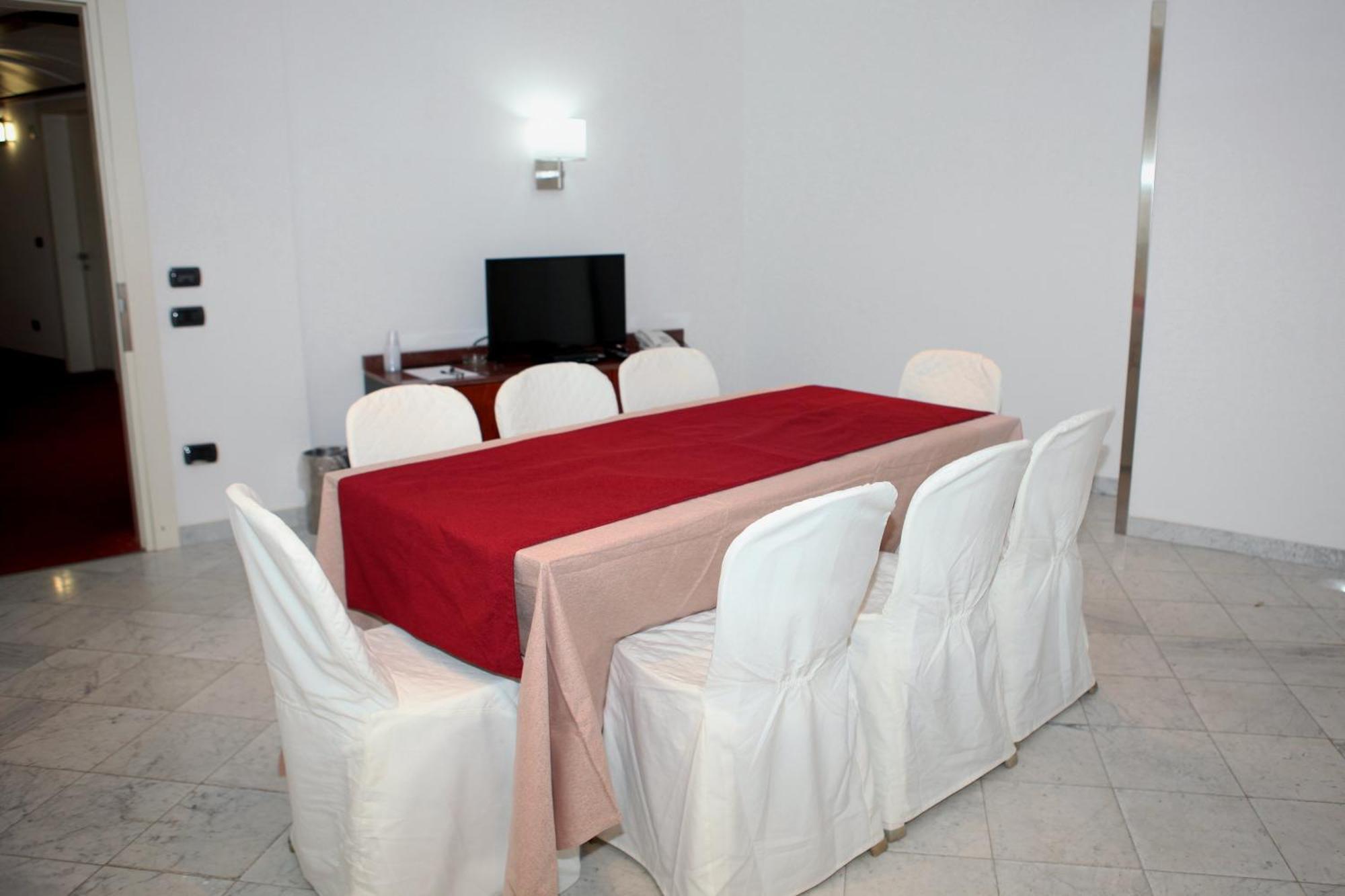 Mediterraneo Palace Hotel Ragusa Exterior foto